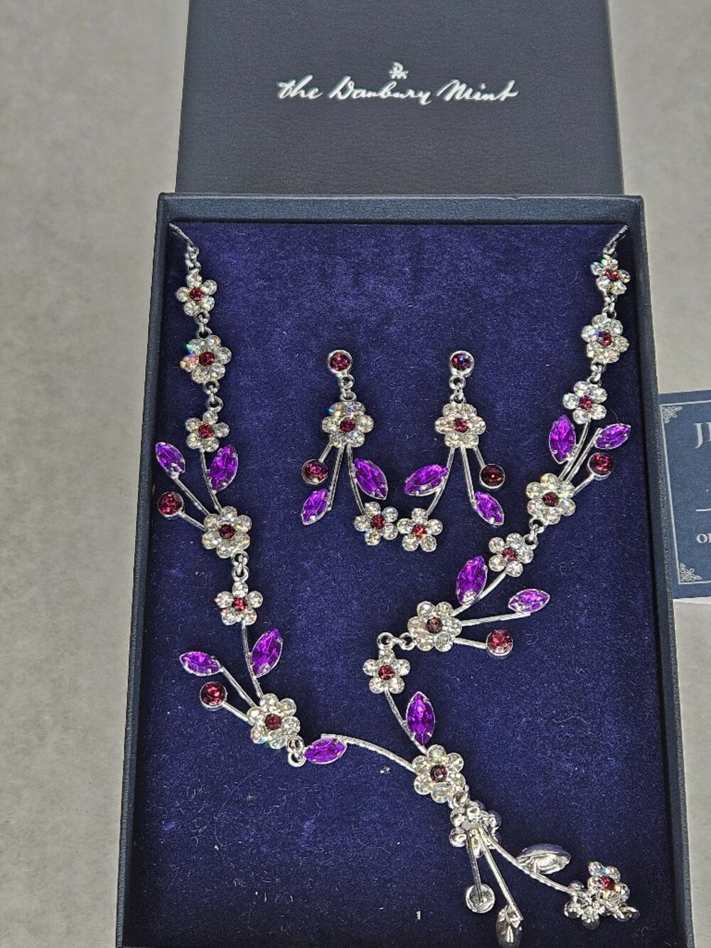 The Danbury Mint Mulberry Blooms Silver Tone Purple Costume Jewelry Set 